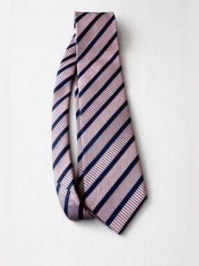 ERMENEGILDO ZEGNA Men's 100% Silk Necktie Classic Pink Blue Striped ITALY Luxury